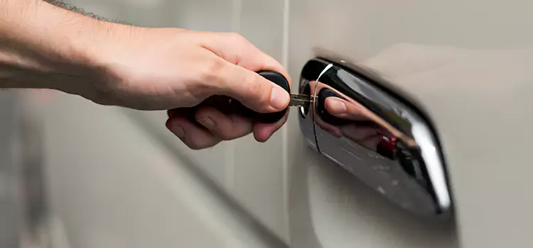 Why Choose Our Auto Locksmith Team in Palatine, IL?