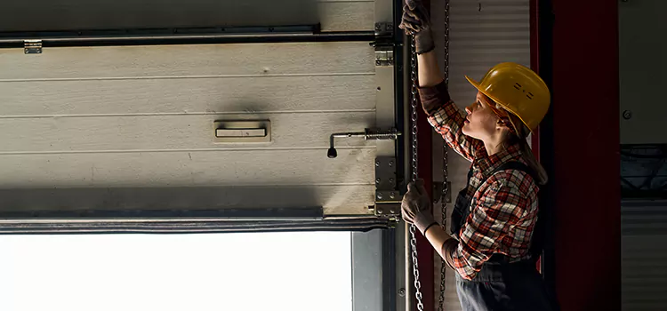 Addressing Common Garage Door Stoppage Issues in Palatine, IL